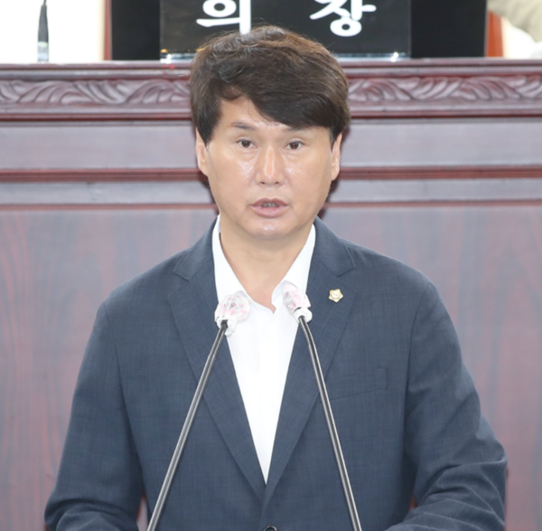 5분 발언을 하고 있는 송선영 화성시의원.