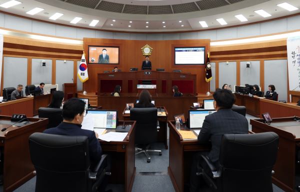 오산시의회가 4일 임시회를 개막했다.