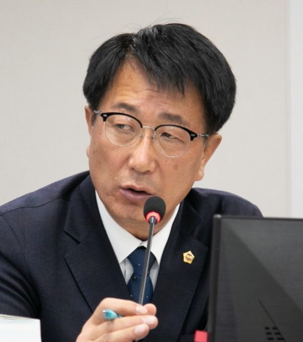 김재균 경기도의원. 사진=도의회 제공.