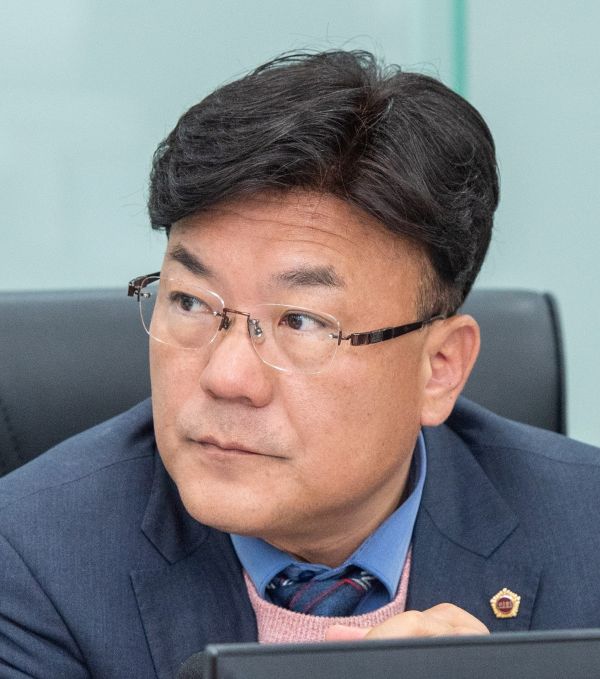 최만식 경기도의원. 사진=도의회 제공.